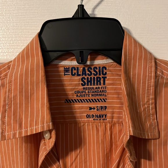 Old Navy Orange Button Down Size Small - Picture 2 of 2